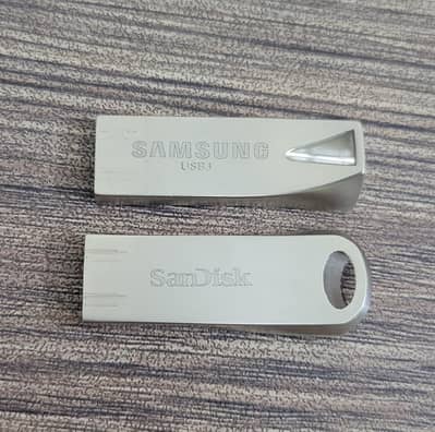 32 GB USB