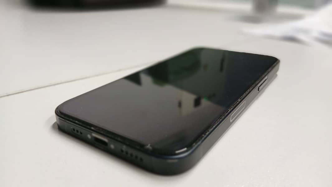 Apple iPhone 13 3