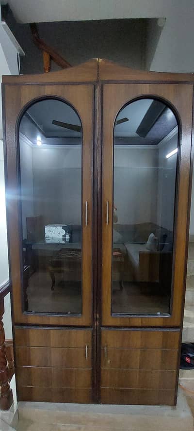 Showcase Decoration Piece/Bartan wali Almari