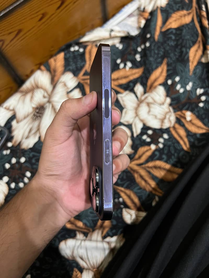 Apple iPhone 14 Pro 3