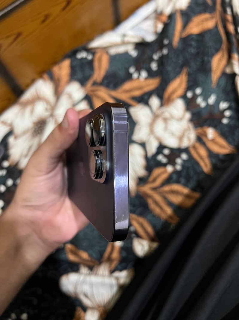 Apple iPhone 14 Pro 4