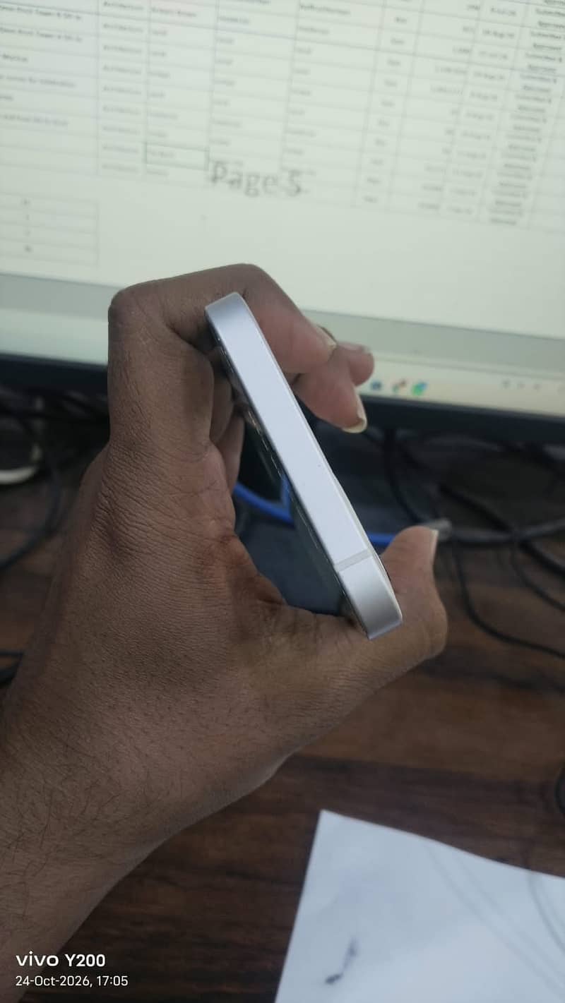 Apple iPhone 12 5