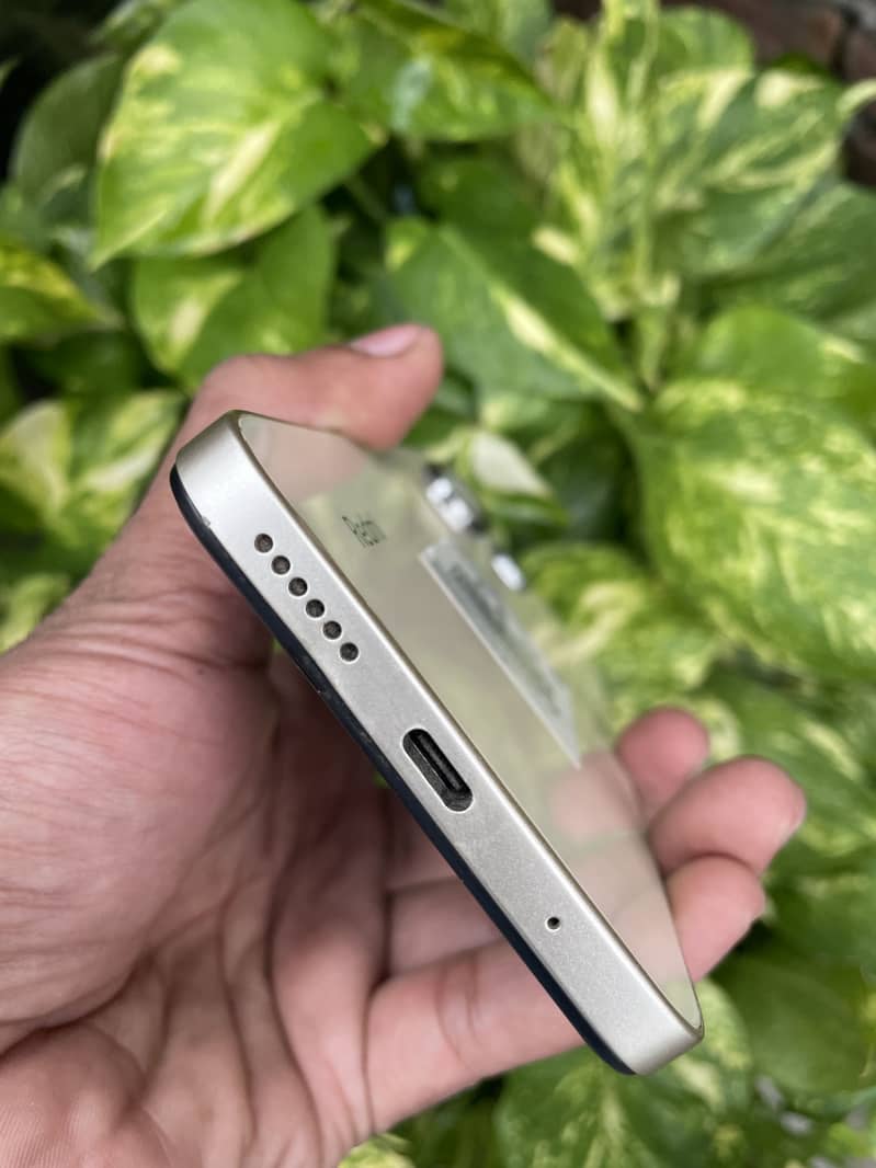 Xiaomi Redmi 13 8