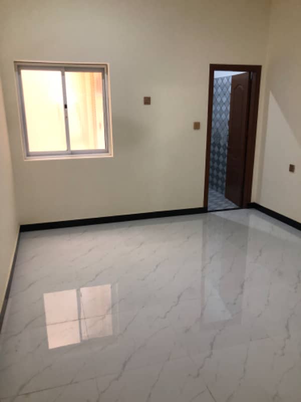 Ideal location solid construction brand new double kitchen 12