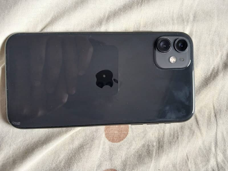 Apple iPhone 11 3
