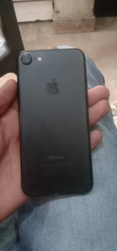 Apple iPhone 7