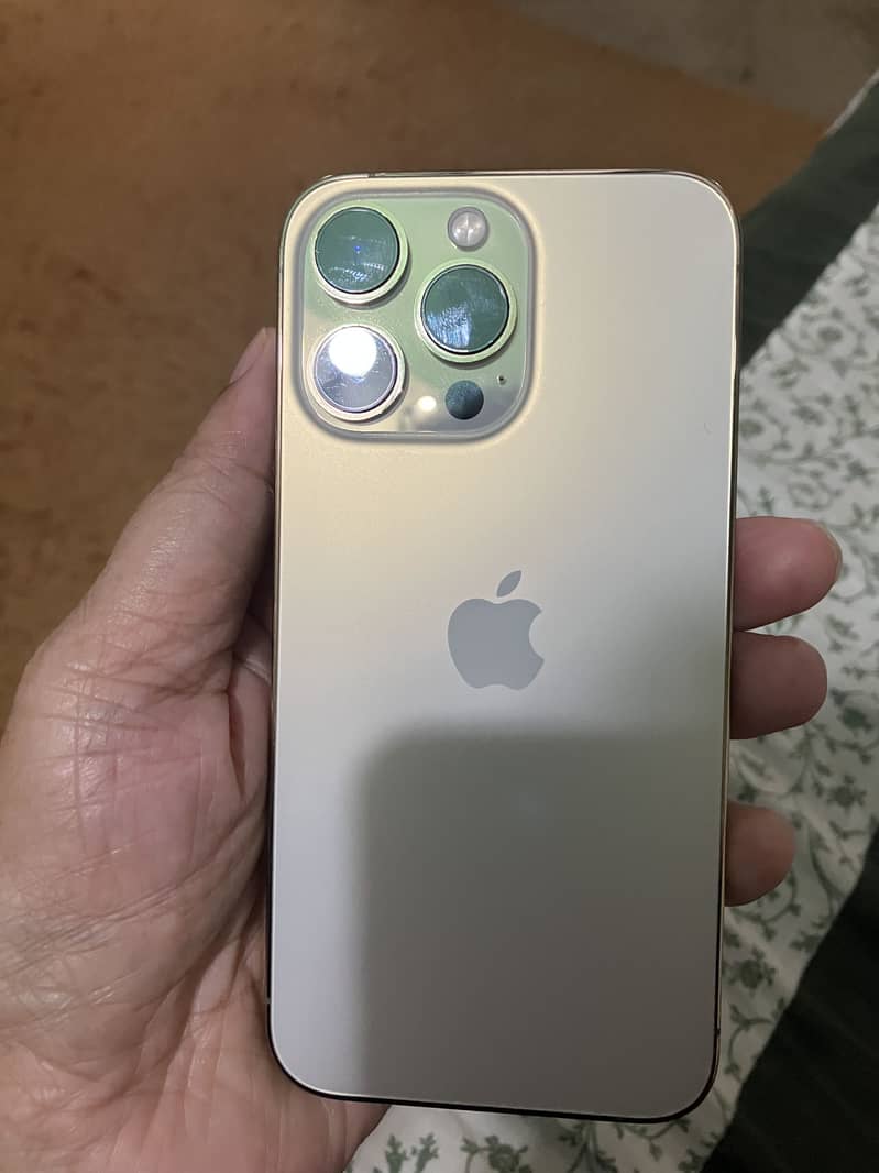Apple iPhone 13 Pro 2