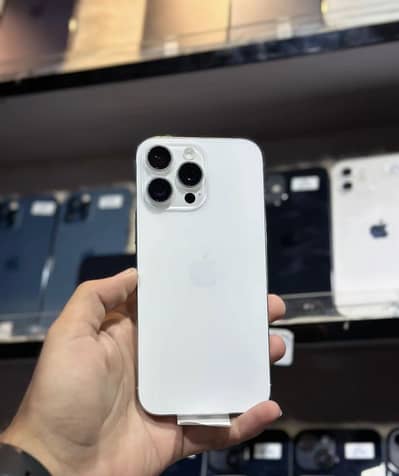 Apple iPhone 16 Pro Max