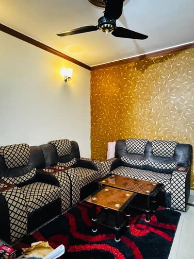 Newly Designed Poshished Sofa Set