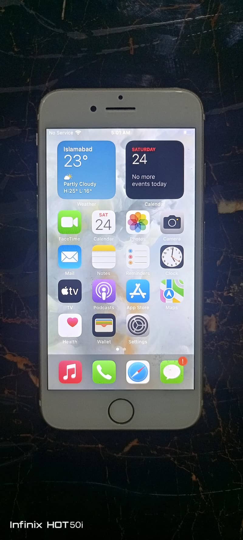 Apple iPhone 7 0