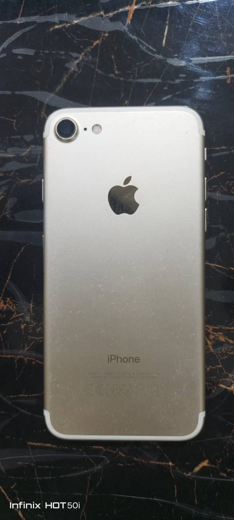Apple iPhone 7 2