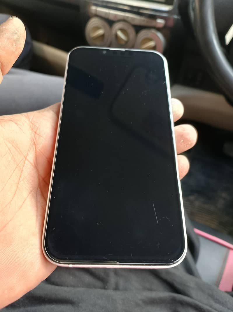 Apple iPhone 13 1