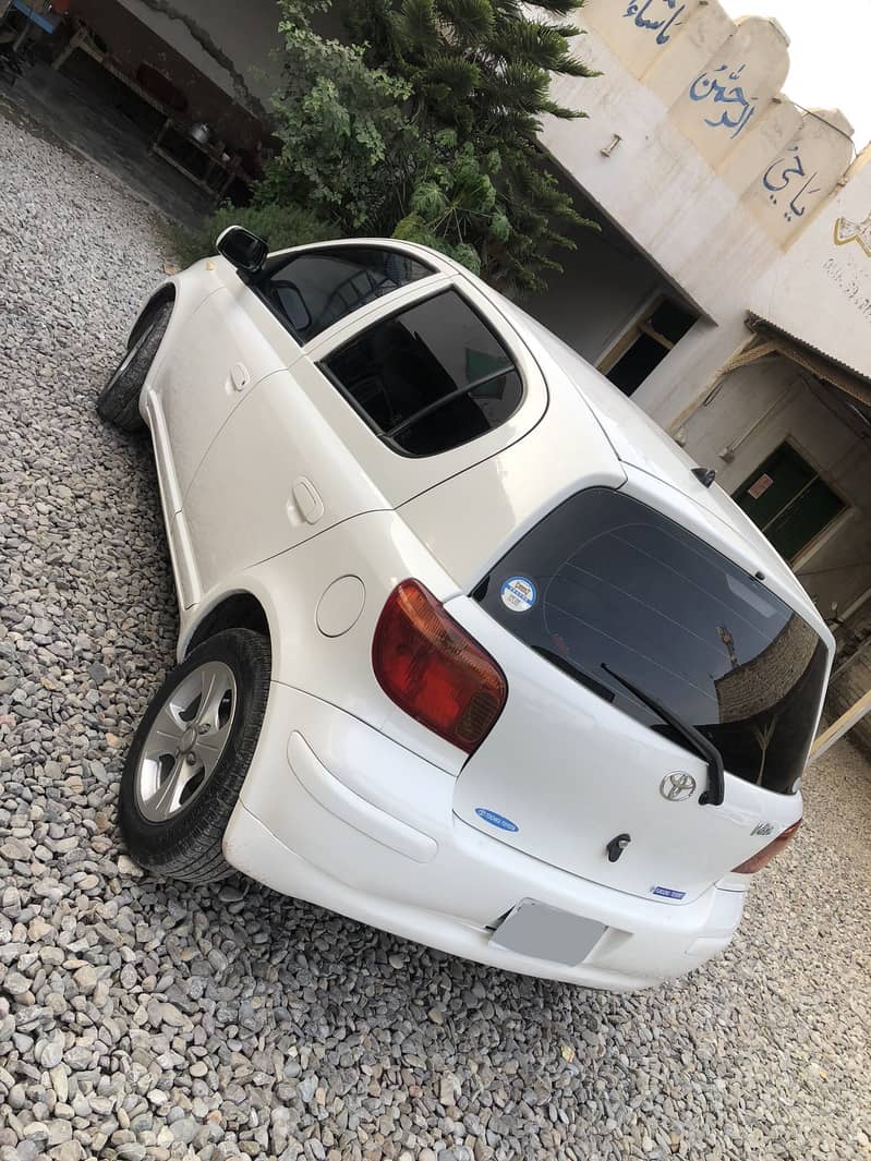 Toyota Vitz 5