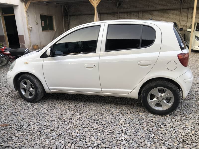 Toyota Vitz 8
