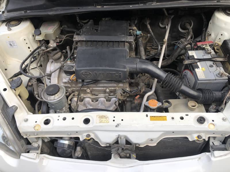 Toyota Vitz 14