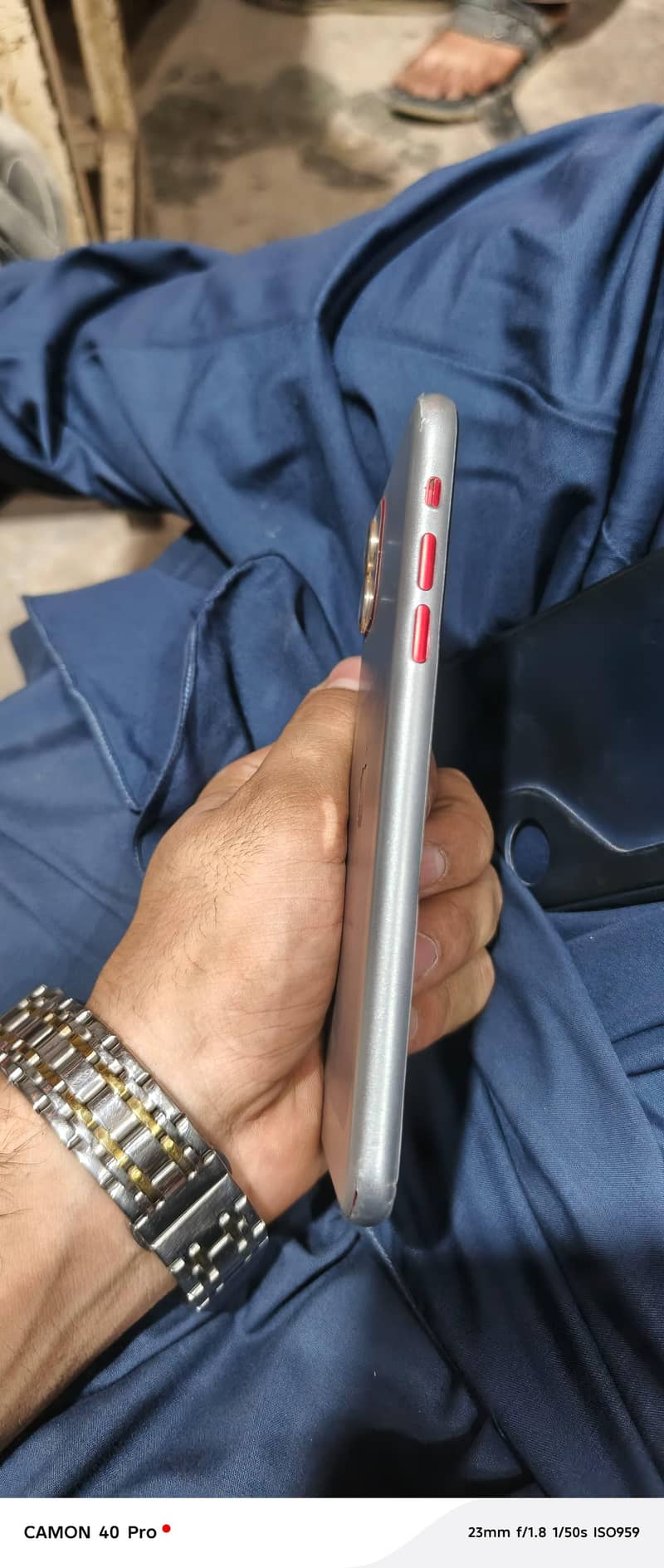 Apple iPhone 11 4