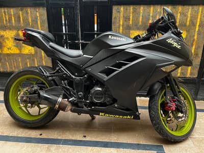 Kawasaki Ninja Replica 250cc  - Heavy Sound - Lahore