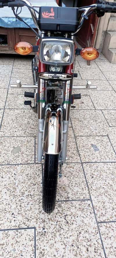 honda CG 125 bike ha jiss Bhai na Lani ha raabta kar le 03112492749