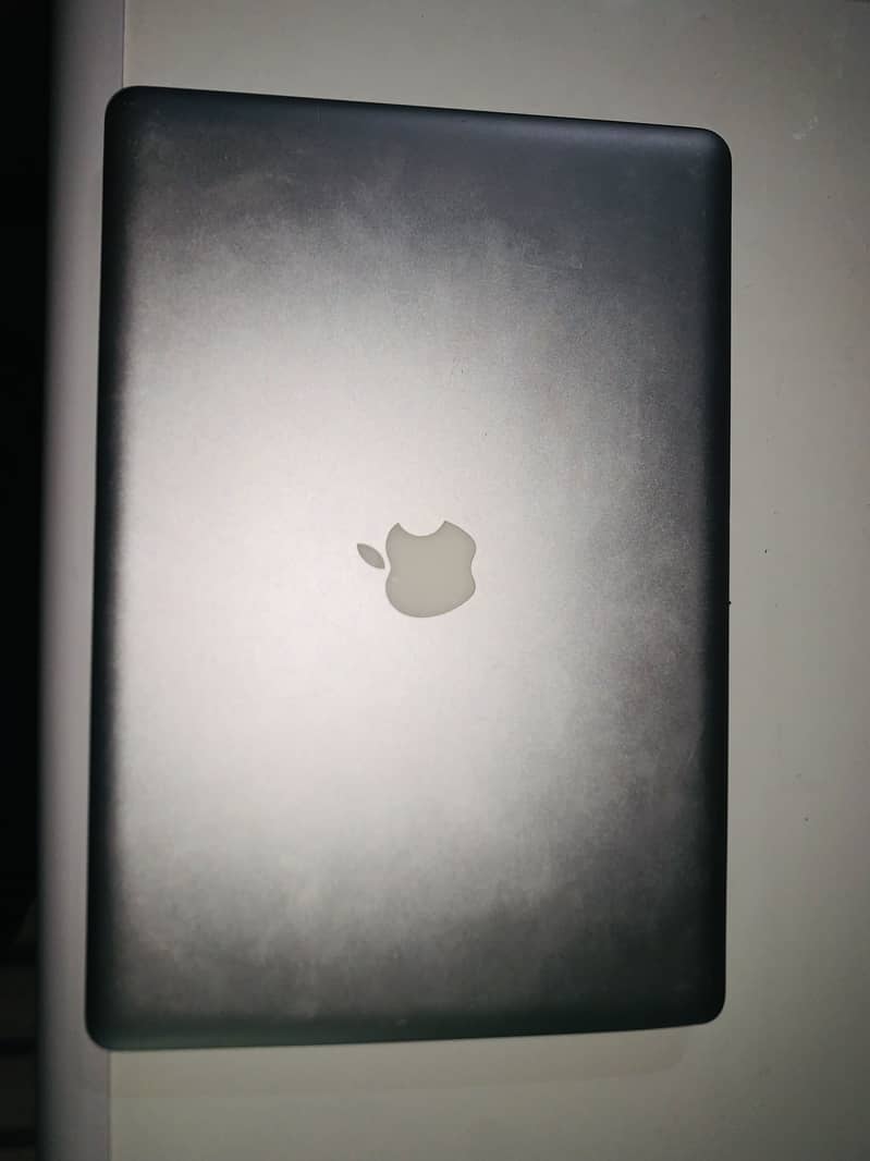 MacBook Pro 0