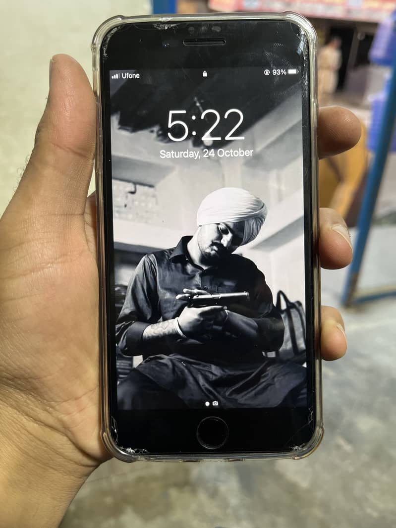 Apple iPhone 7 Plus 1