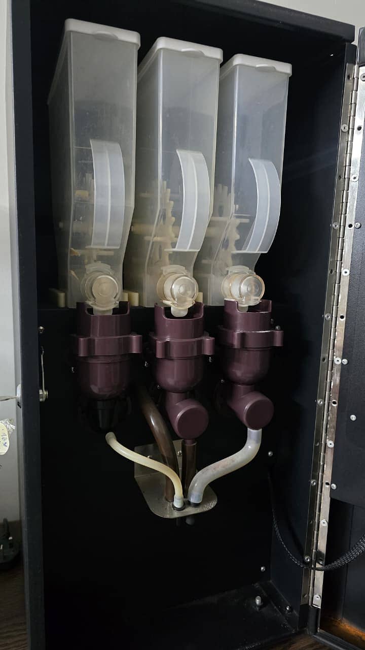 Espresso coffee and tea machine 0