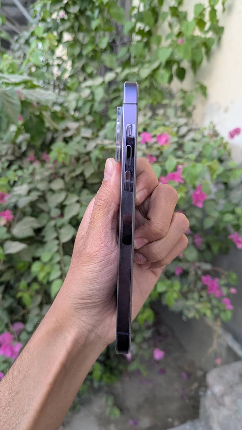 Apple iPhone 14 Pro Max 7