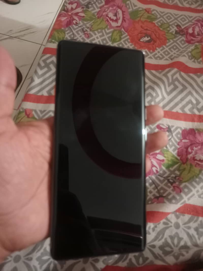Tecno CAMON 40 Pro 0