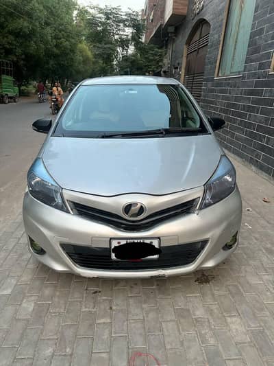 Toyota Vitz 2012 model 2016 ragester