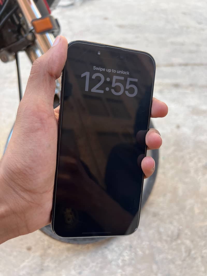 Iphone 15 pro max 3