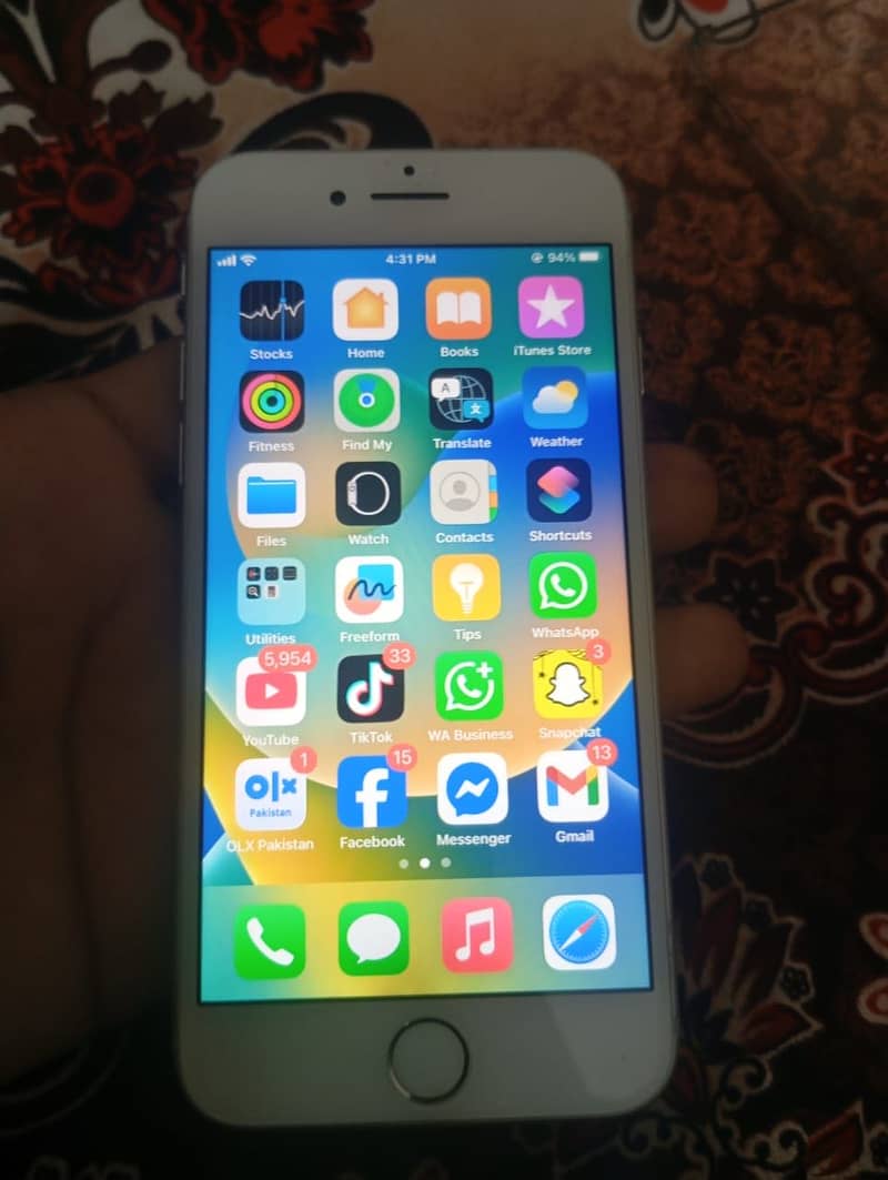 Apple iPhone 8 1