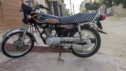 Selling CG 125