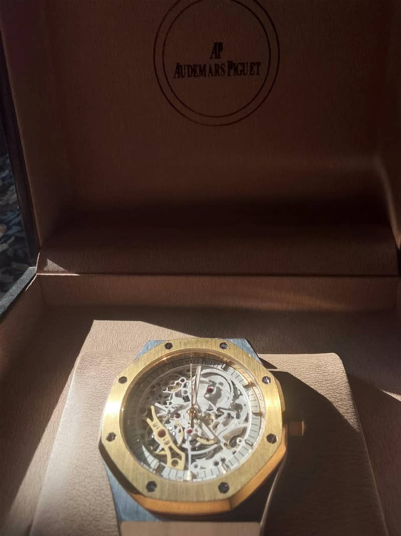 AP WATCH 0