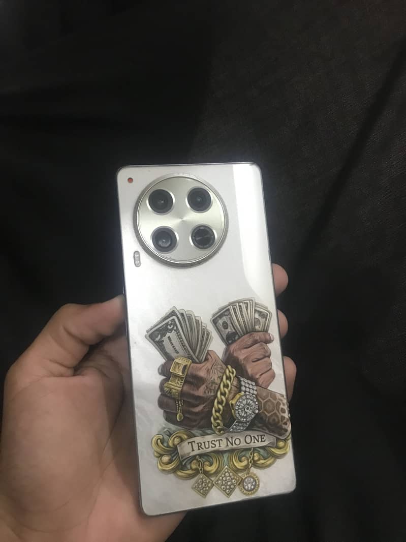 Tecno CAMON 30 3