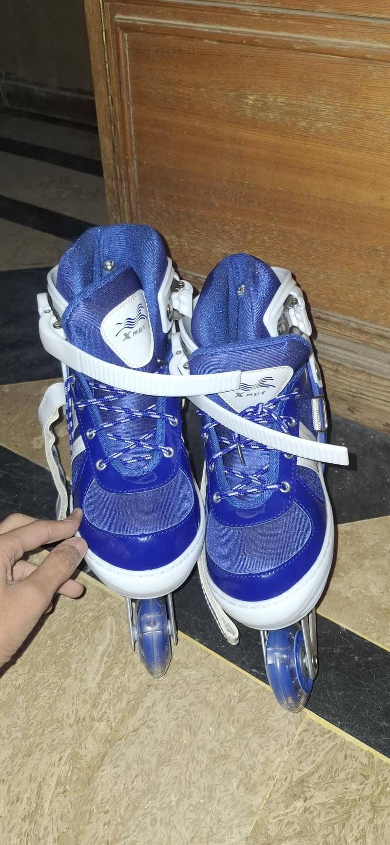 Skating shoes 3
