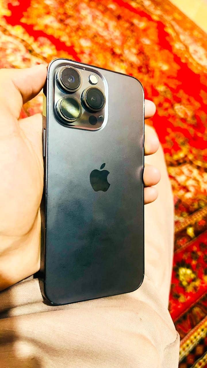 Apple iPhone 13 Pro 0