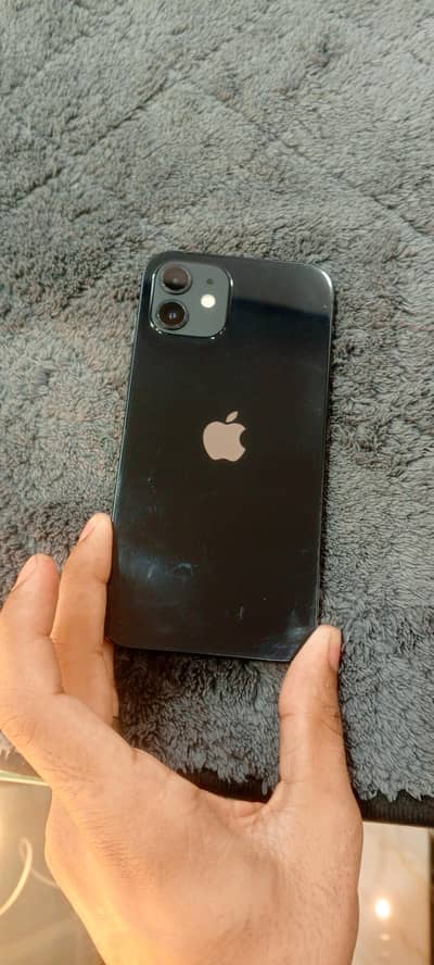 Apple iPhone 12