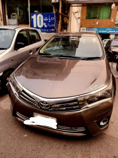 Toyota Corolla Altis 2015 Model Exellent Condition For Argent Sale
