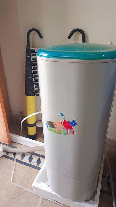Dryer/ spinner machine for sale