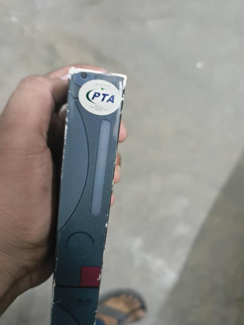 Nothing Phone 2a 4