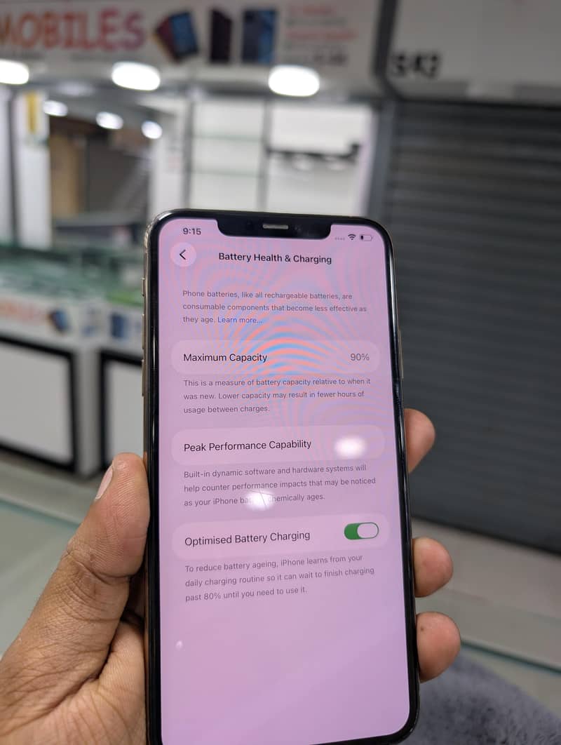 Apple iPhone 11 Pro Max 6