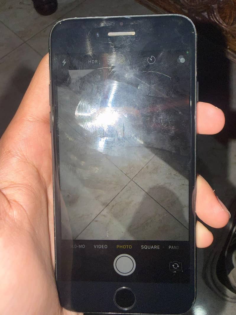 Apple iPhone 7 2