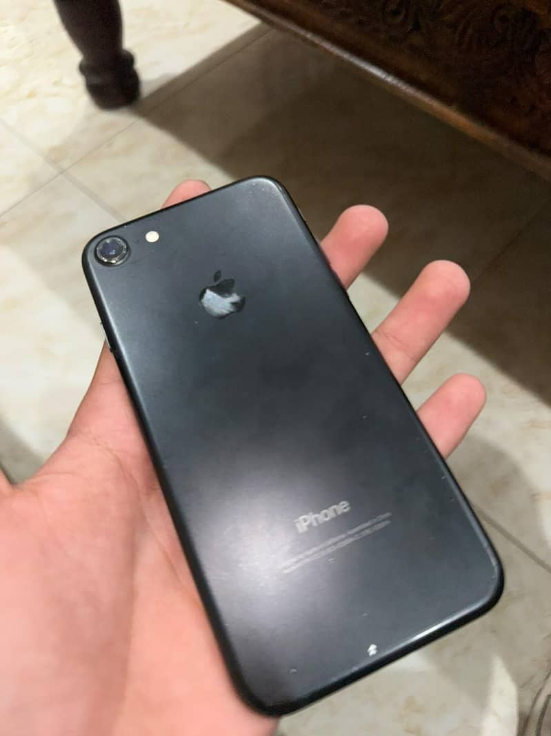 Apple iPhone 7 5