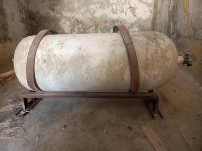CNG cylinder for sale malir cantt