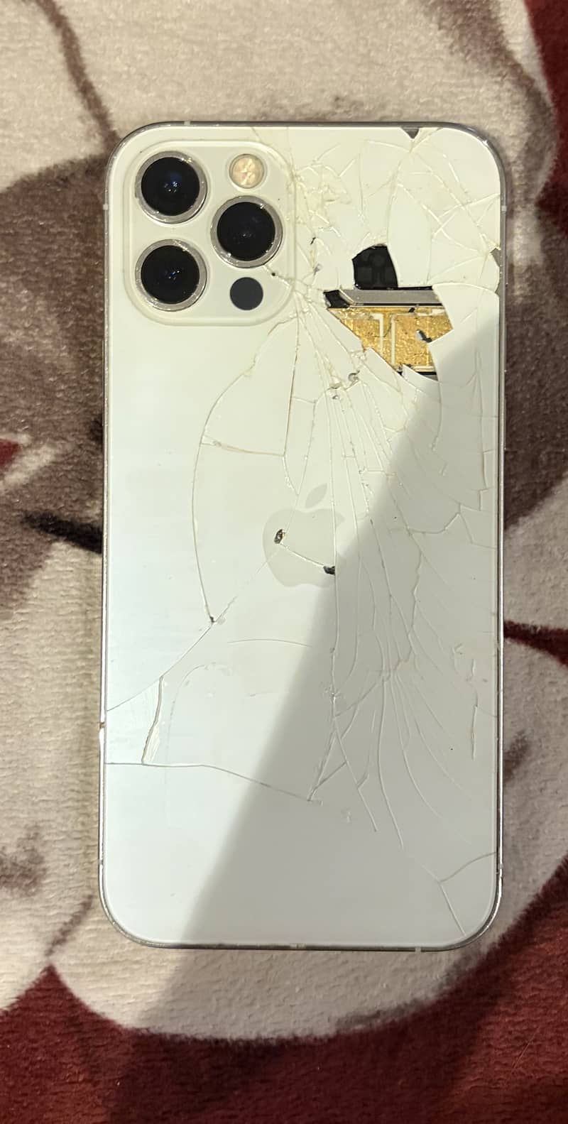 Apple iPhone 12 1