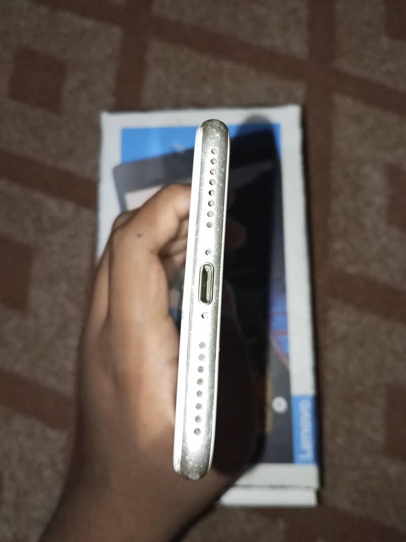 Apple iPhone 7 Plus 3