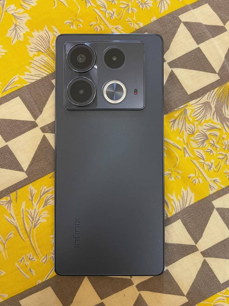 Infinix Note 40 1
