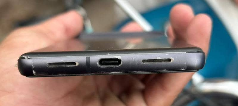 Google Pixel 7 4