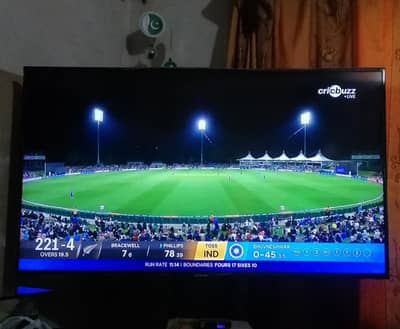 Samsung Nu7100 55 inch LED TV for sale
