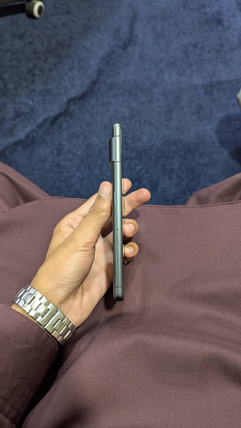 Google Pixel 7 5
