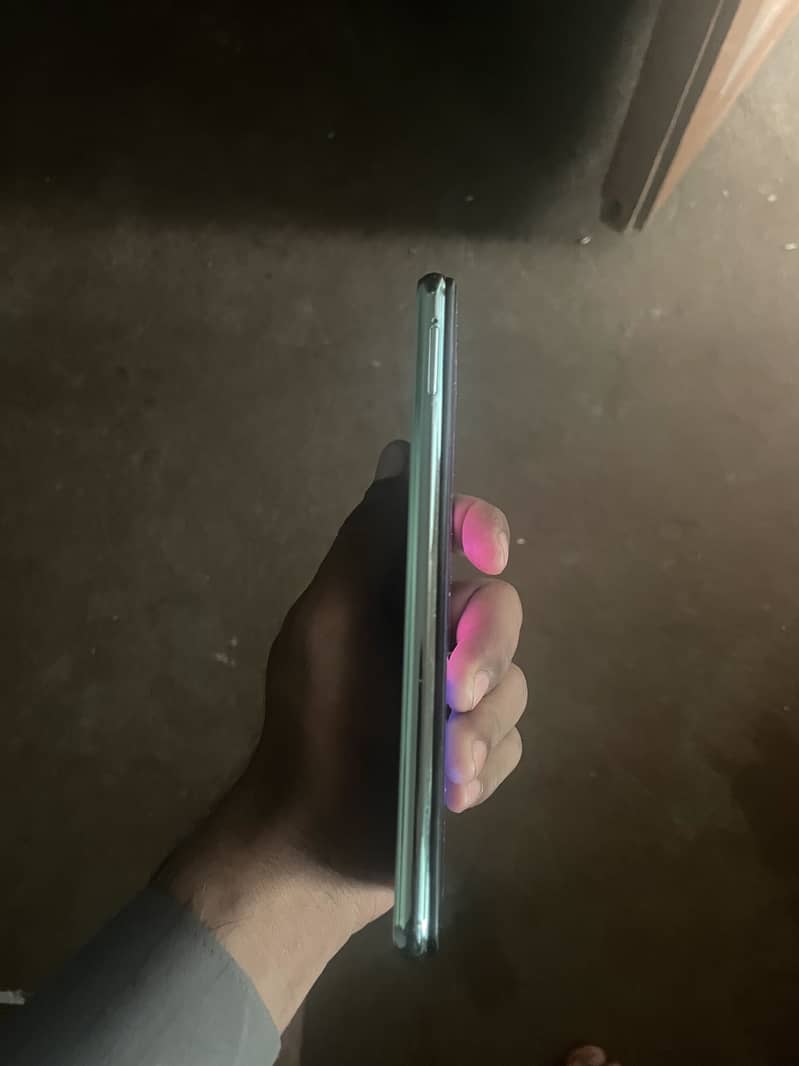 Phone 0